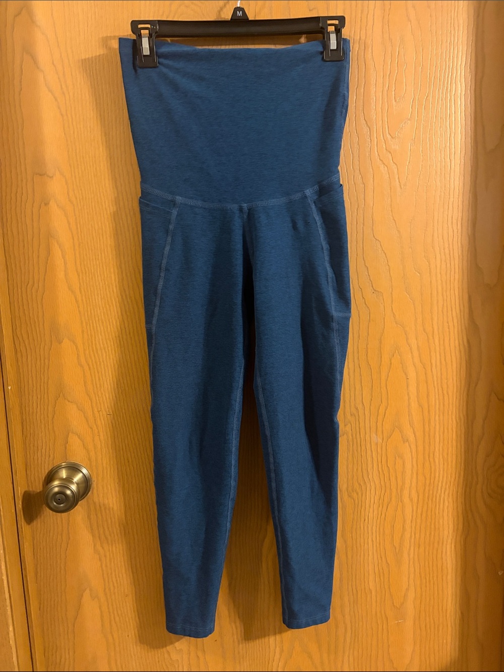 Beyond The Bump Maternity Spacedye Pocket Midi Leggings in Blue Medium